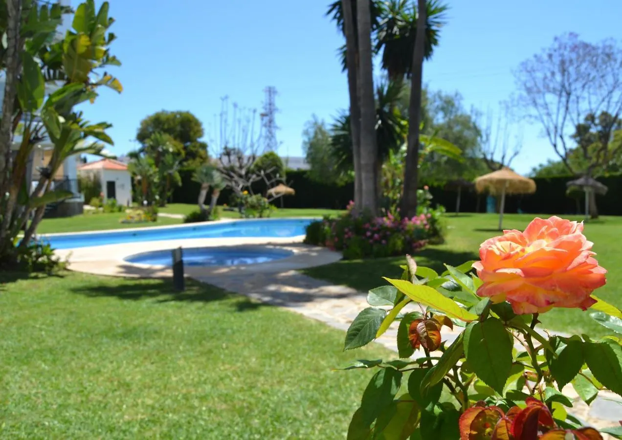 Luxury Garden Apartment - Walking Distance To The Sea Sitio de Calahonda Spain